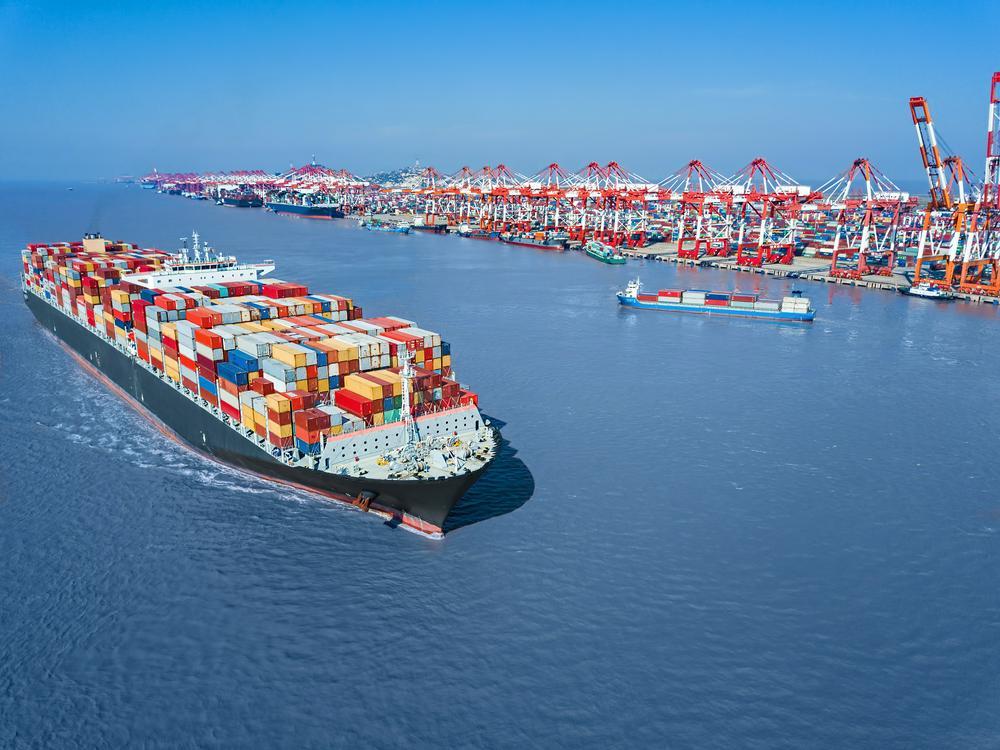 前三季度中國貨物貿易進出口39.94萬億元 同比增長18.8%