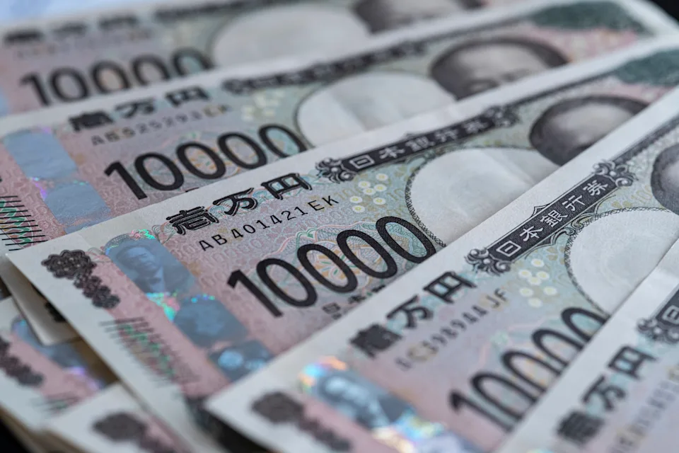 日圓強勢升穿155關口 高見153.53創半年新高 加息預期與干預傳聞雙重推升