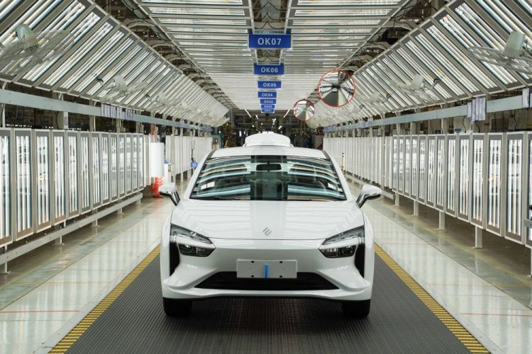 車企「卷智能」才更有籌碼