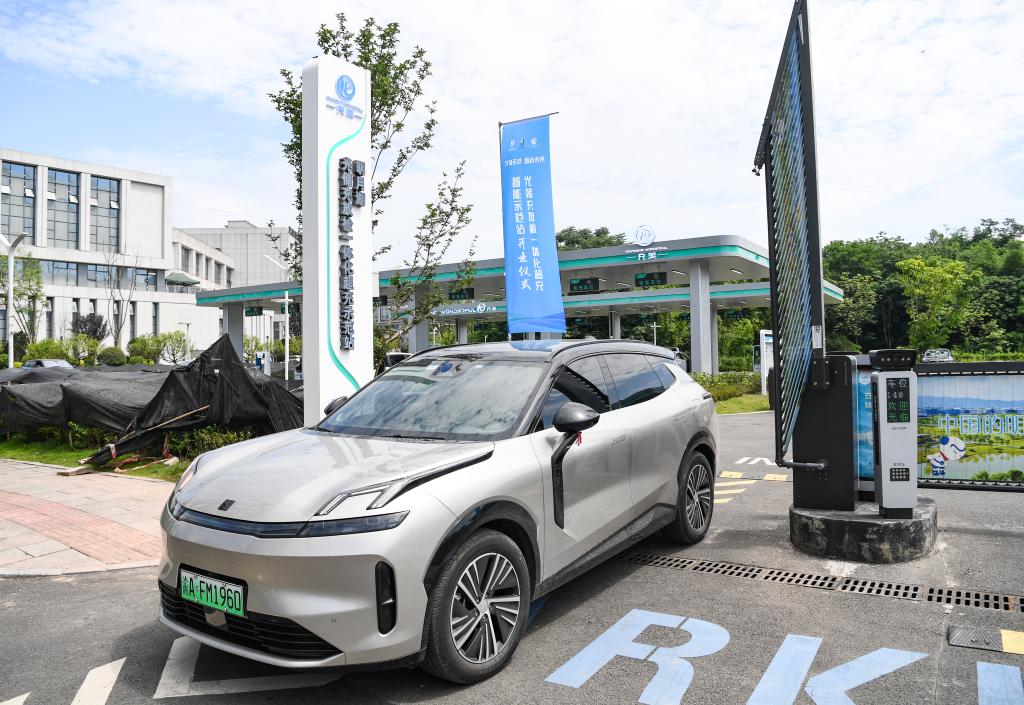 比亞迪第1000萬輛新能源汽車下線投入千億元佈局全面智慧化