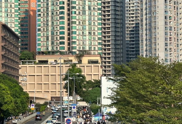 中國11月城市商品房價格同比降幅收窄