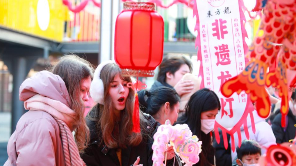 年味漸濃迎春節