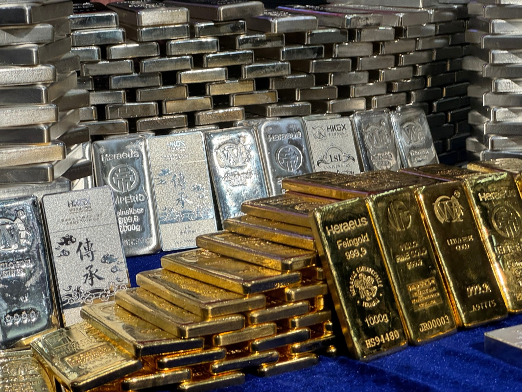 金價回調無礙央行購金熱　全球儲備格局迎歷史變局