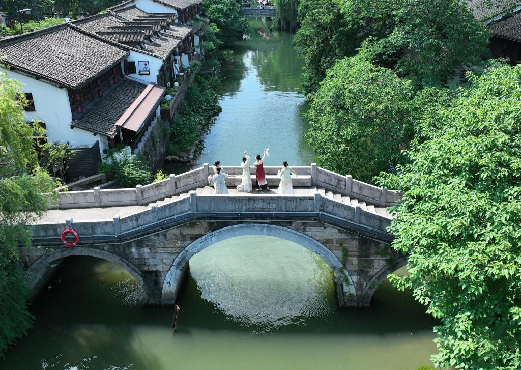 Grand Canal breathes new life into culture and tourism of Hangzhou