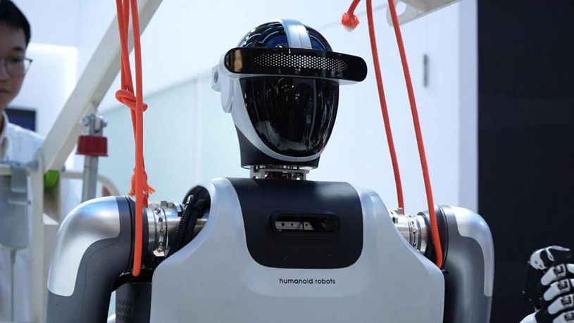 Robotics empowers new quality productive forces: industry insiders