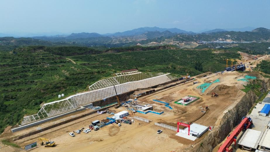 New stations of Xiong'an-Xinzhou High-speed Railway start construction