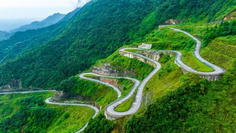 China contributes to global rural road development and poverty reduction