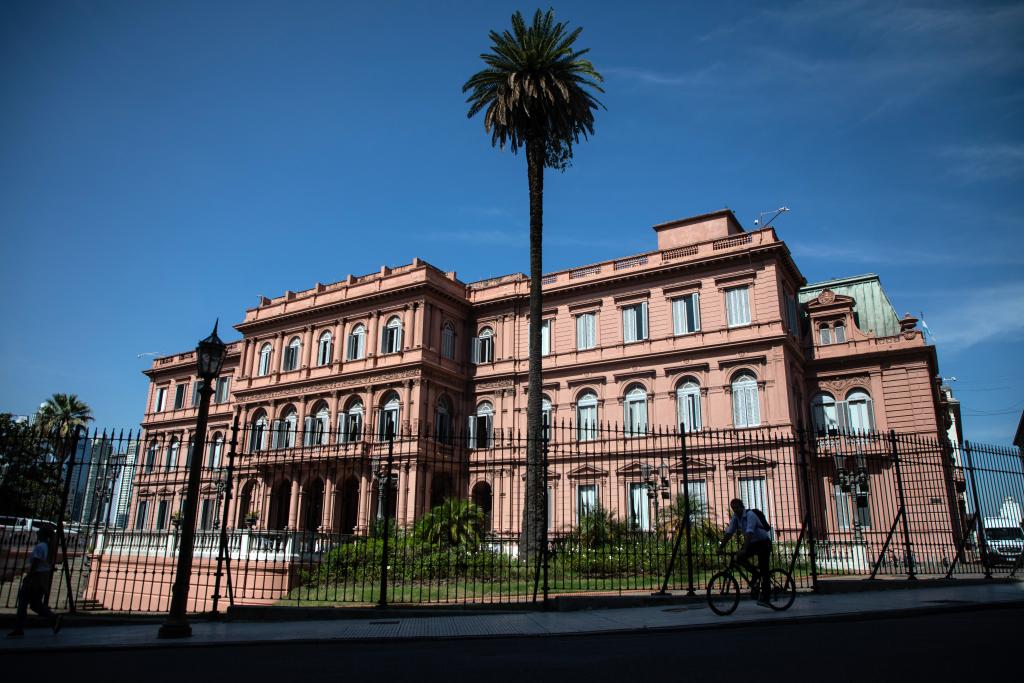 Argentina confirma solicitud de préstamo a FMI por 20.000 millones de dólares